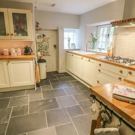 Stoneycroft *