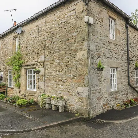 Stoneycroft * Settle